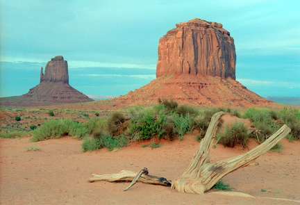 Monument Valley 220