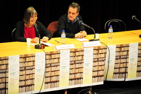  D320572