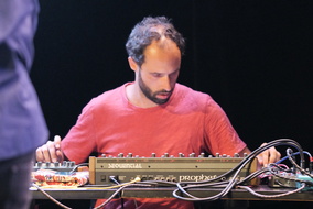 PEZR1676