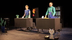 Une poule sur la lune -