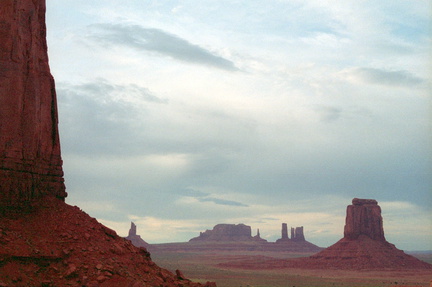 Monument Valley 200