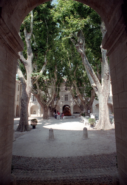 Avignon_100.jpg