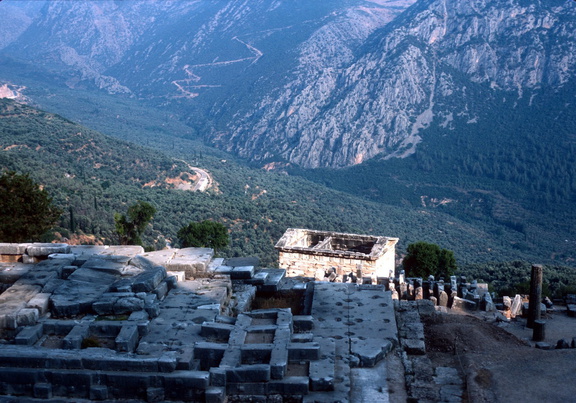 Delphes 035