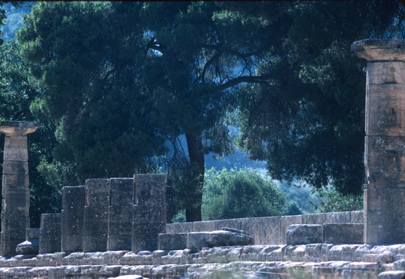 Olympie 050