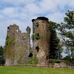 Ruines Château de Miremont - Chalvignac